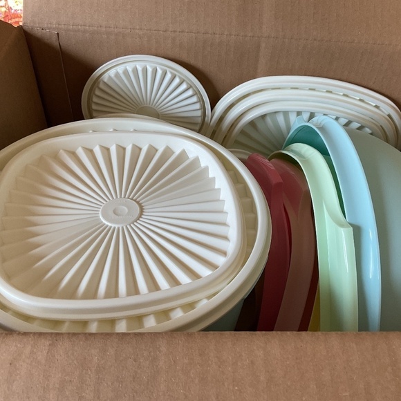 New with box Tupperware Heritage Collection 32 Piece Food Storage Container Set - Picture 10 of 14